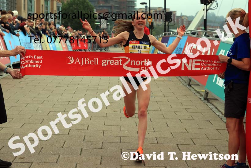 The AJ Bell Great North 5k., Newcastle/Gateshead Quayside.  Photo: David T. Hewitson/Sports for All Pics
